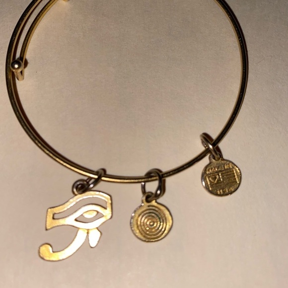CLEA RAY Eye of Horus Charm Bracelet with Sliding Adjustable Catch Made in USA - Picture 6 of 12